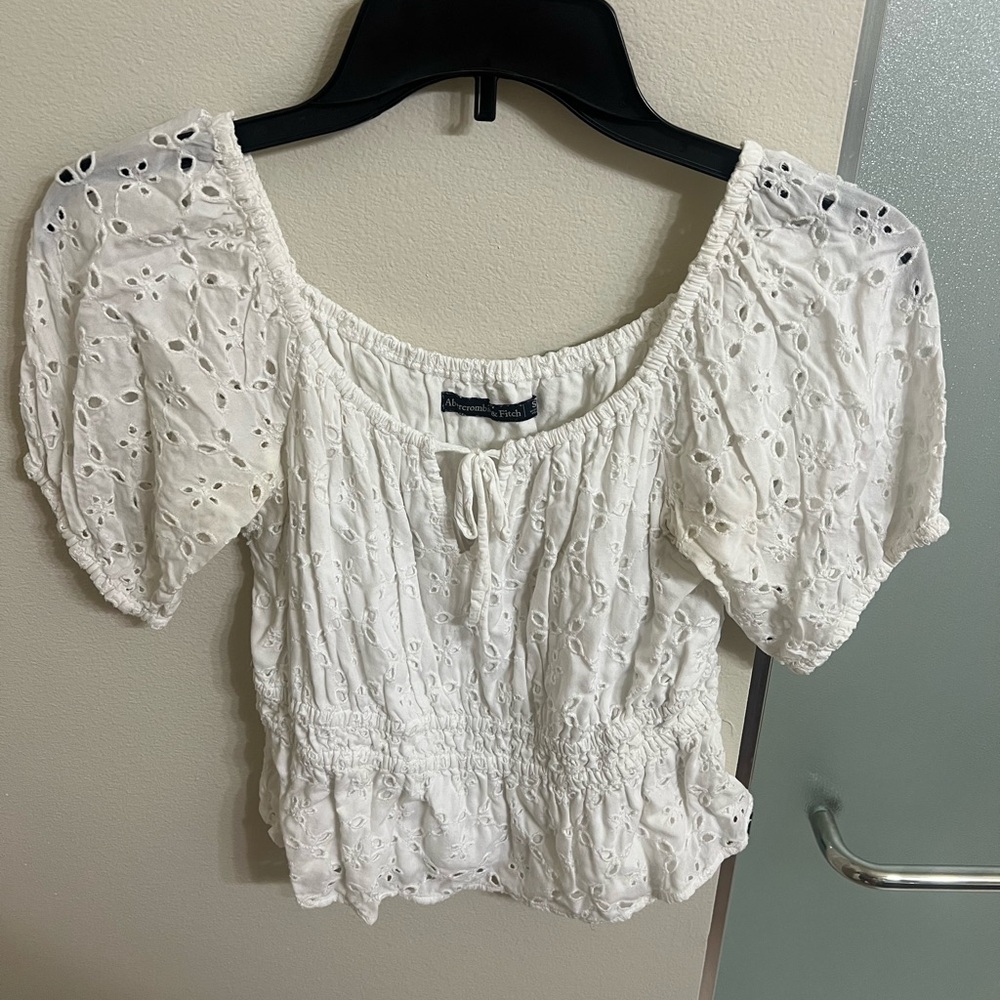 Abercrombie & Fitch White Eyelet Blouse